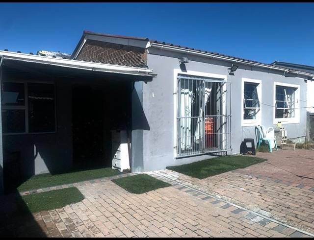 4 BEDROOM HOUSE FOR SALE IN BEACON VALLEY